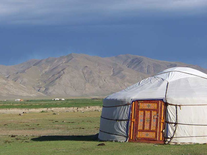 Steppenfuchs Reisen - Nomadenjurte in der mongolischen Steppe