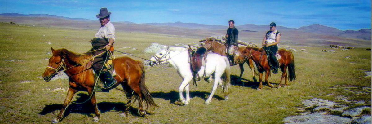 Steppenfuchs Reisen - mongolische Reiter
