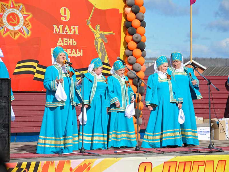 Steppenfuchs Reisen - Folkloregruppe in Russland