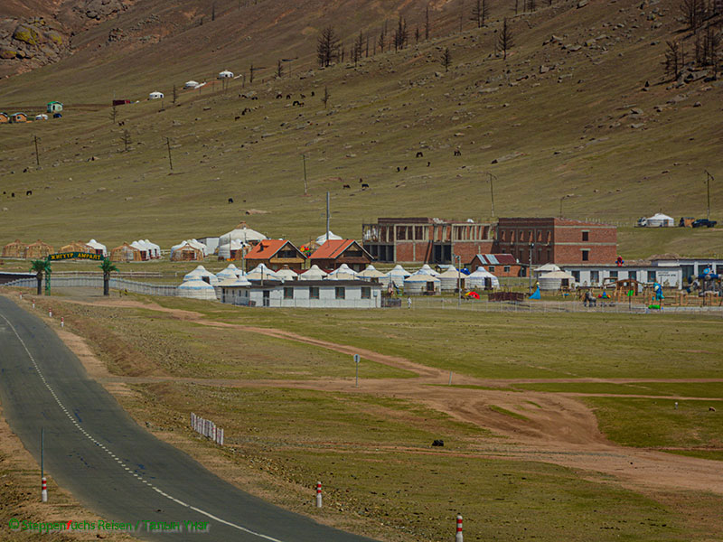 Steppenfuchs Reisen - Tereltsch - Mongolia - Camp an der Einfahrt zum Tal