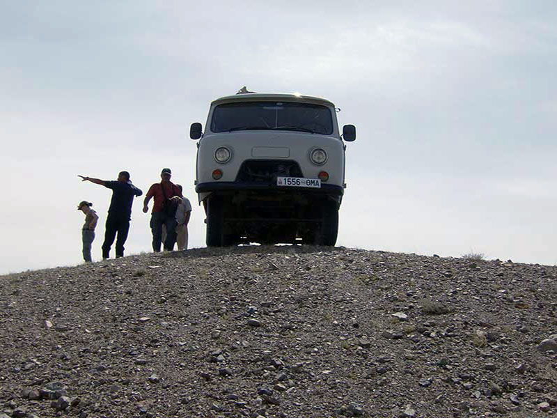 Steppenfuchs Reisen - Russischer Kleinbus in der Gobi