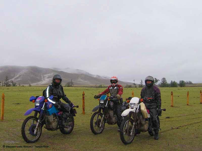 Steppenfuchs Reisen - Unterwegs mit dem Motorrad in der Mongolei