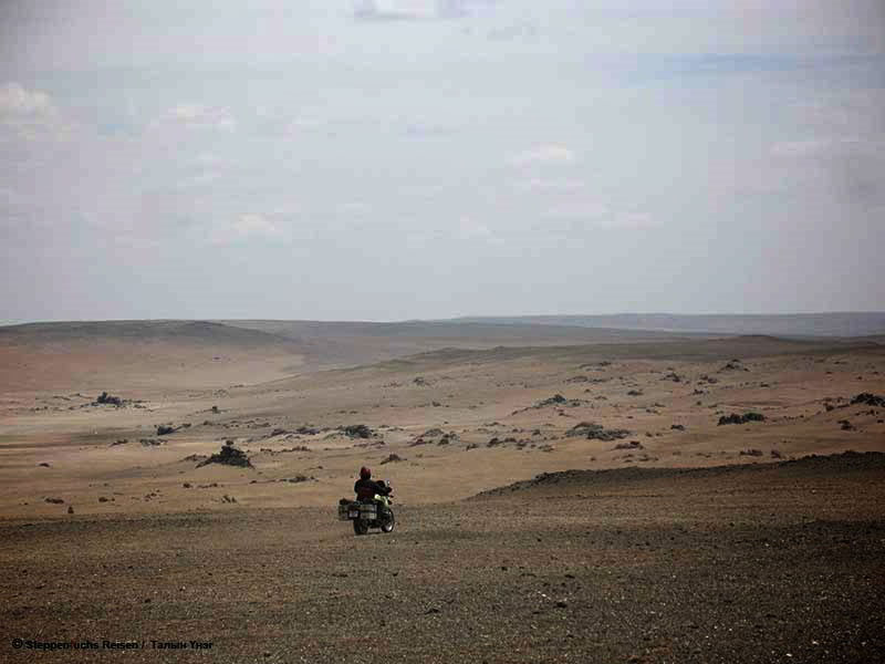 Steppenfuchs Reisen - Mit dem Motorrad in der Weite der Gobi