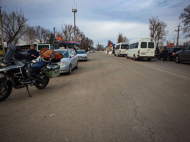 Steppenfuchs Reisen -Seidenstrasse Grenze nach Georgien
