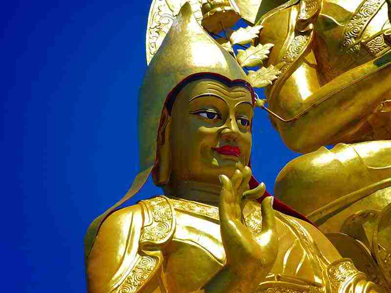 Steppenfuchs Reisen - Buddhastatue