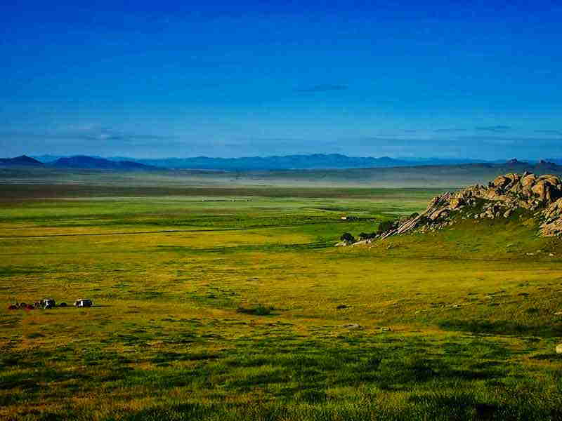 Steppenfuchs Reisen - Die Weite der mongolischen Landschaft