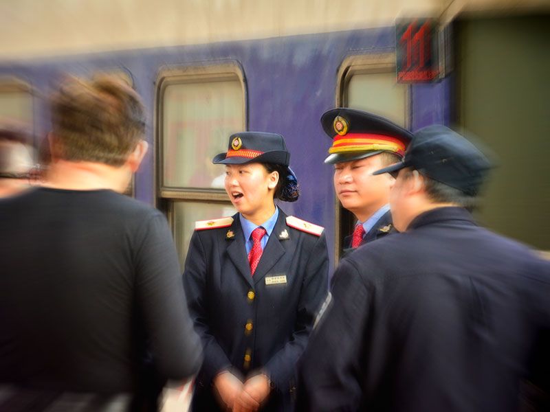 Steppenfuchs Reisen -Zugbegleiter in China