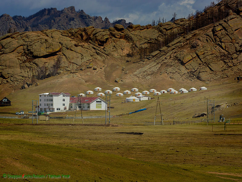Steppenfuchs Reisen - Tereltsch - Mongolia - Jurtencamp mit Hotel
