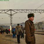 Steppenfuchs Reisen - Nordkorea - Auf dem Bahnsteig